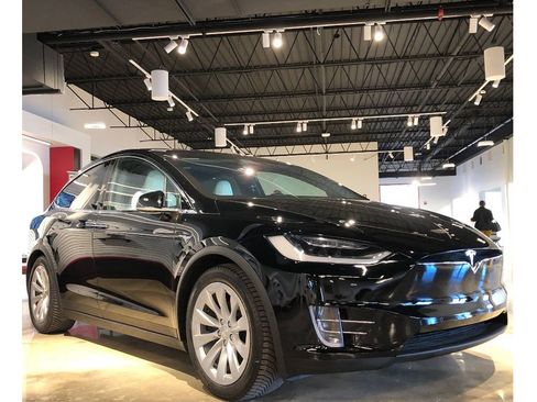 Used 2018 Tesla Model X 100D image 6