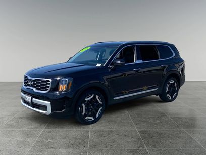 Used 2024 Kia Telluride S w/ S Sunroof Package