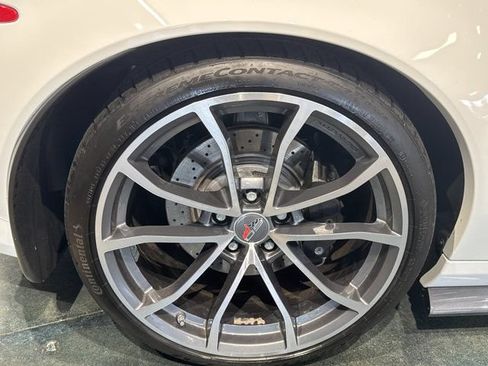 Used 2013 Chevrolet Corvette 427 w/ 1SC Preferred Equipment Group RWD image 21