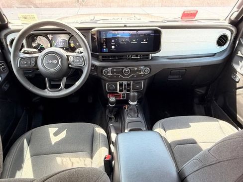 Used 2025 Jeep Wrangler Unlimited Sport S 4xe AWD/4WD image 12