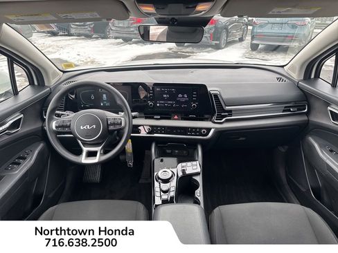 Used 2023 Kia Sportage LX image 20