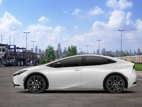 New 2027 Toyota Prius XLE FWD image 6