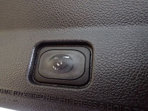 Used 2013 Ford Explorer XLT AWD/4WD image 16