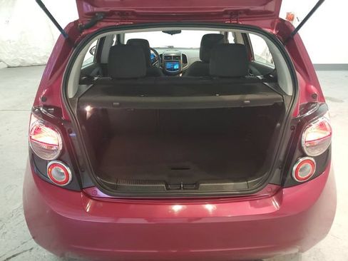 Used 2014 Chevrolet Sonic LT w/ LT Promotional Package FWD image 6