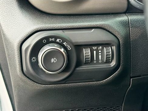 Used 2021 Jeep Wrangler Unlimited Sport AWD/4WD image 11