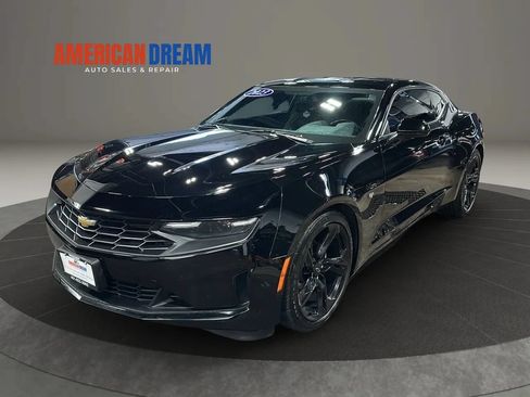 Used 2023 Chevrolet Camaro LT RWD image 1