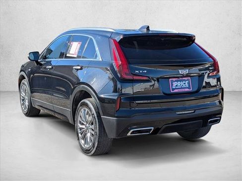 Used 2024 Cadillac XT4 Premium Luxury image 7