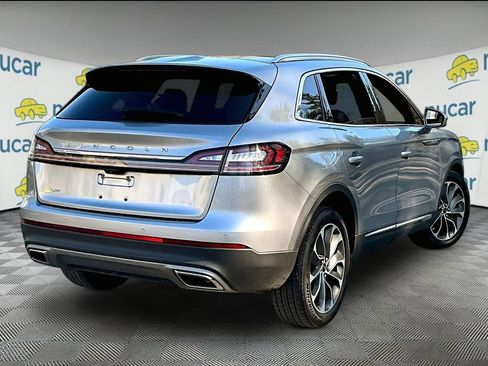 Used 2022 Lincoln Nautilus Reserve AWD/4WD image 6