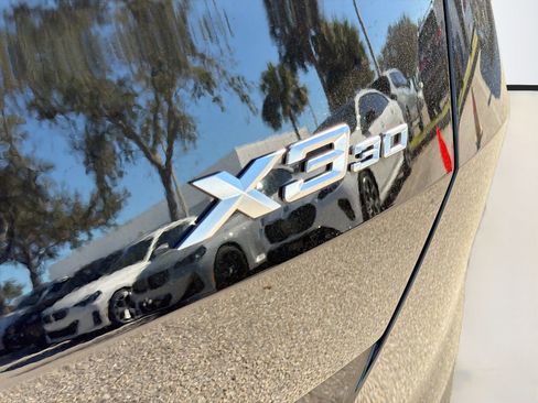 Used 2025 BMW X3 xDrive30i w/ Convenience Package image 12