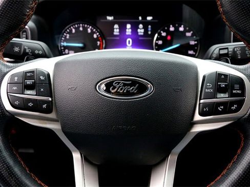 Used 2021 Ford Explorer Timberline image 12