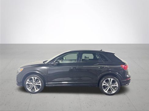 Used 2021 Audi Q3 2.0T Premium Plus w/ Premium Plus Package AWD/4WD image 9