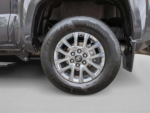 Certified 2026 Toyota Tacoma Limited AWD/4WD image 22