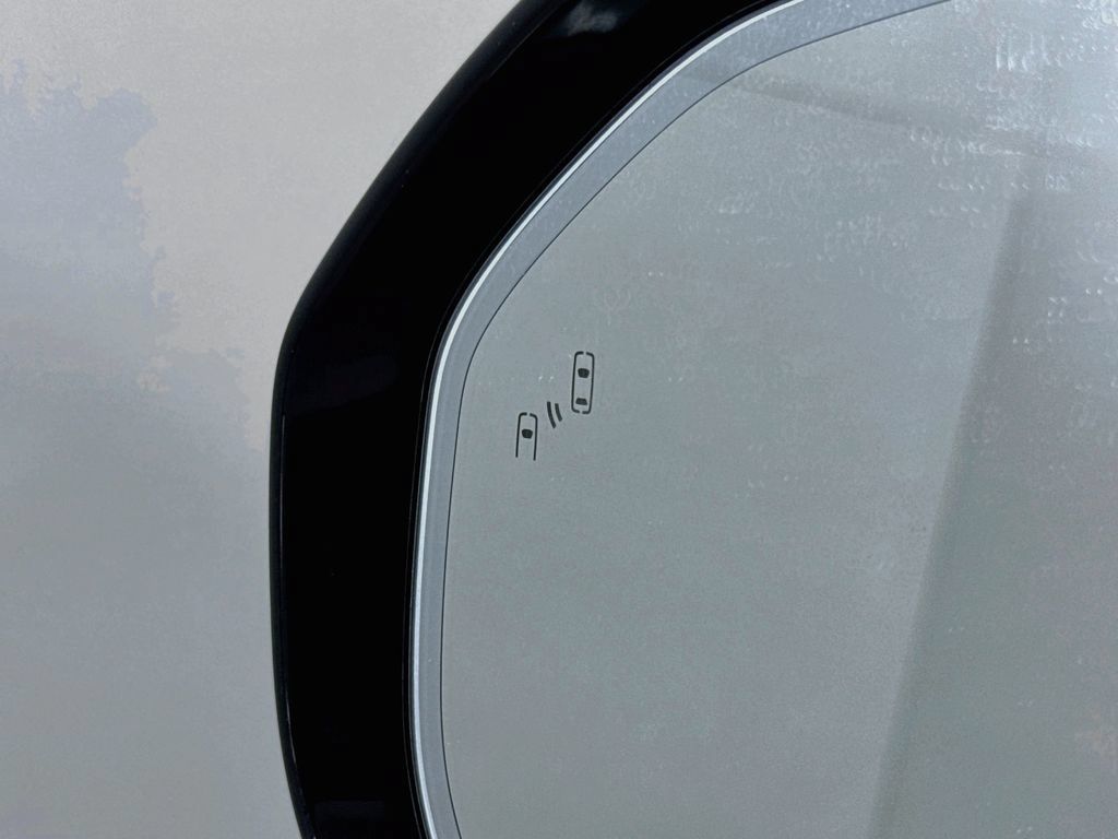 Used 2023 Rivian R1S Adventure Quad AWD/4WD image 19