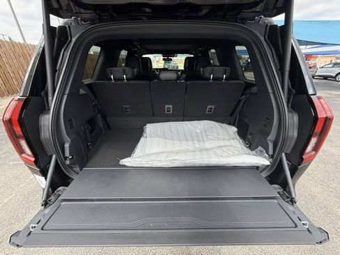 New 2026 Ford Expedition Tremor image 9