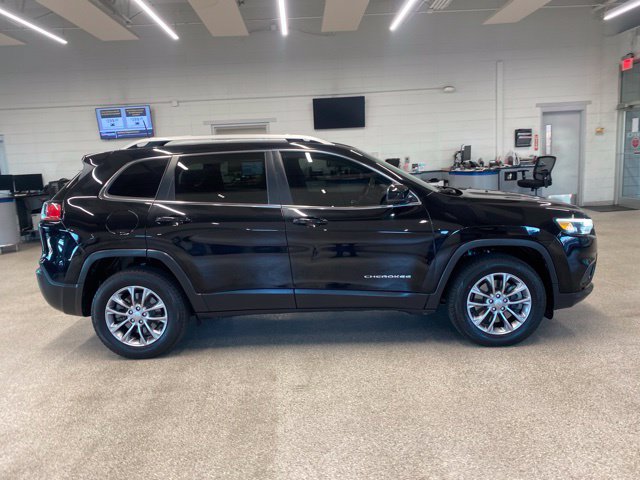 Used 2019 Jeep Cherokee Latitude Plus w/ Comfort/Convenience Group AWD/4WD image 4