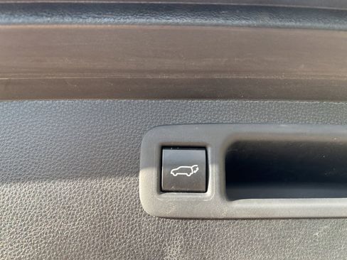 Used 2022 Toyota Highlander XLE image 31