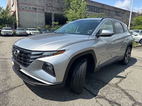 Used 2024 Hyundai Tucson SEL w/ Convenience Package AWD/4WD image 3