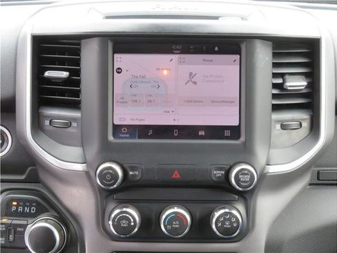 Used 2024 RAM 2500 Big Horn image 25