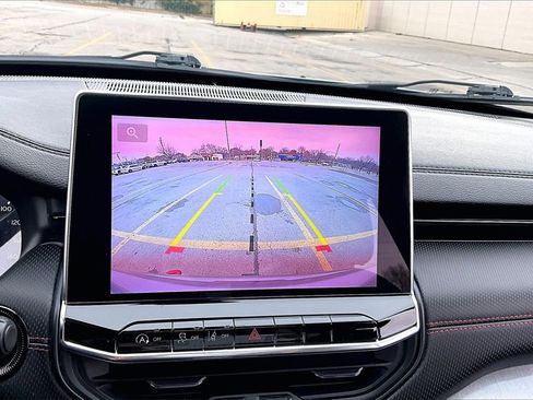 Used 2022 Jeep Compass Trailhawk w/ Trailhawk Convenience Group image 21