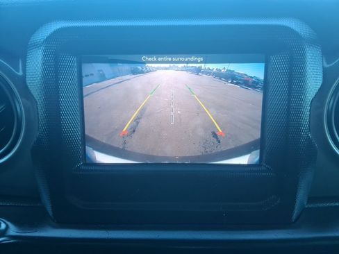 Used 2023 Jeep Wrangler Sport AWD/4WD image 23