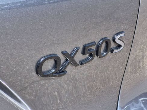 Used 2024 INFINITI QX50 Sport AWD/4WD image 10