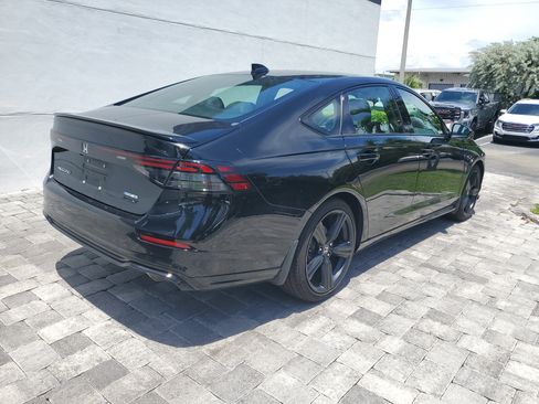 Used 2025 Honda Accord Sport image 5