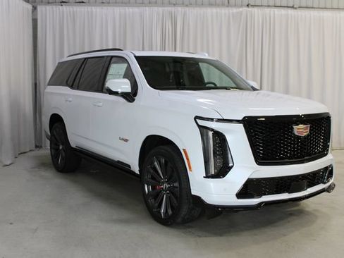 New 2026 Cadillac Escalade V AWD/4WD image 1