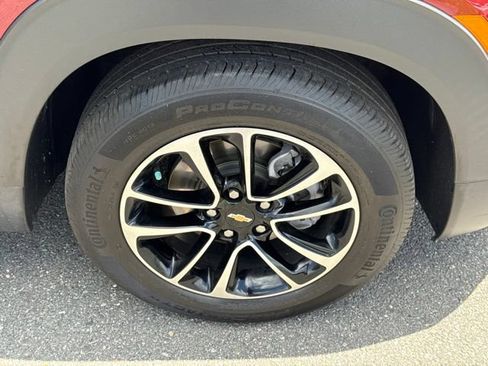 Used 2024 Chevrolet TrailBlazer LT w/ Convenience Package FWD image 30