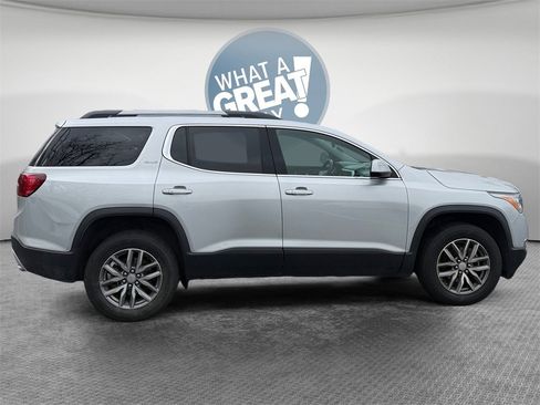 Used 2019 GMC Acadia SLE image 2