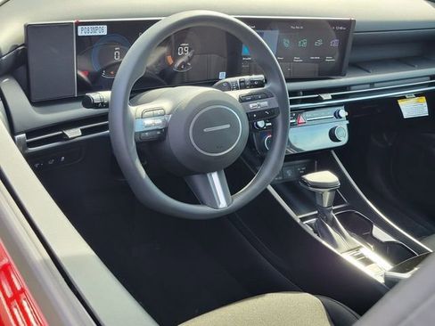 New 2026 Hyundai Tucson SEL image 3