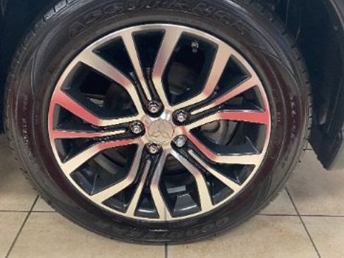 Used 2017 Mitsubishi Outlander GT image 32