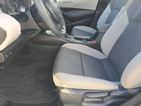 Used 2023 Toyota Corolla LE image 13