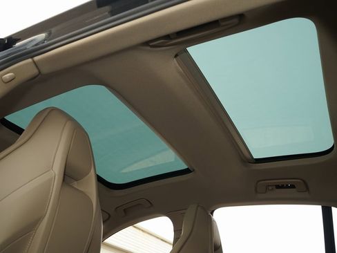 Used 2025 Porsche Panamera 4 image 20