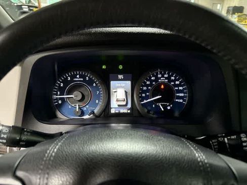 Used 2015 Toyota Sienna XLE w/ XLE Navigation Package FWD image 36