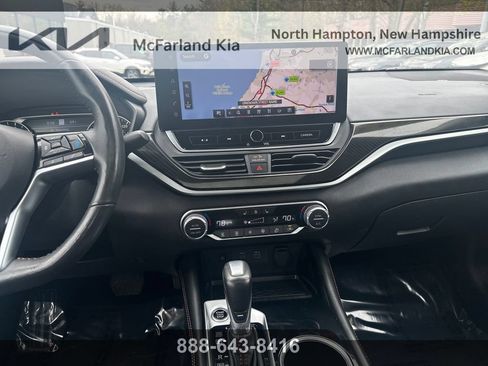 Used 2023 Nissan Altima 2.0 SR FWD image 18