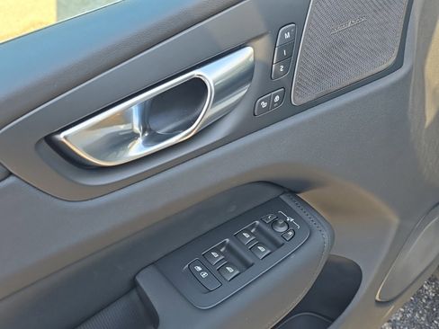 New 2026 Volvo XC60 B5 Plus w/ Climate Package image 9