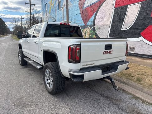 Used 2017 GMC Sierra 1500 Denali image 4