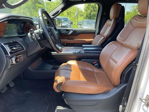 Used 2018 Lincoln Navigator L Reserve AWD/4WD image 14