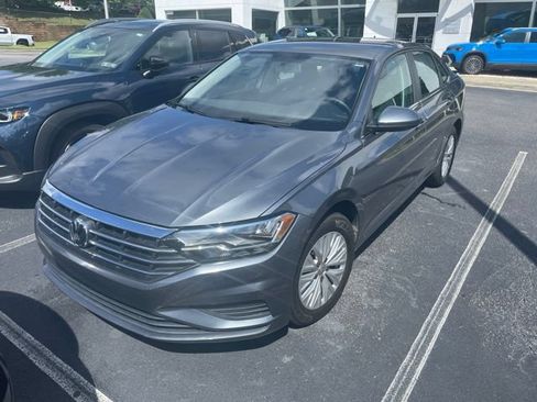 Used 2020 Volkswagen Jetta S FWD image 2