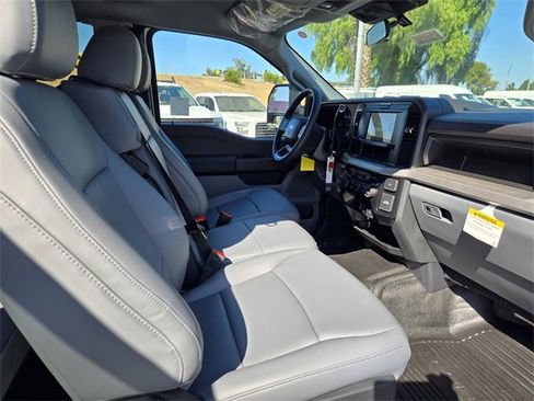 New 2026 Ford F350 XL w/ XL Chrome Package image 15