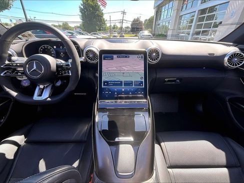 Used 2022 Mercedes-Benz SL 55 AMG 4MATIC image 15