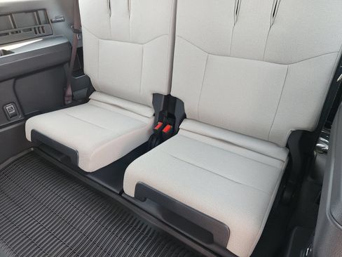 New 2026 Toyota 4Runner SR5 AWD/4WD image 24