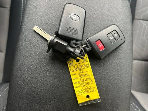 Used 2022 Toyota Tacoma TRD Sport RWD image 48