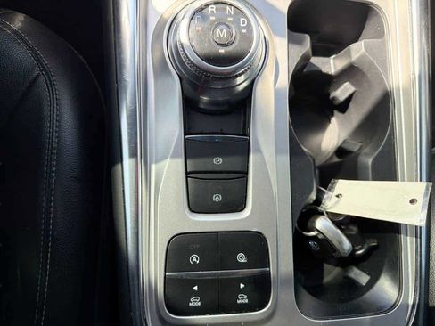 Used 2020 Ford Explorer XLT w/ Equipment Group 202A image 25