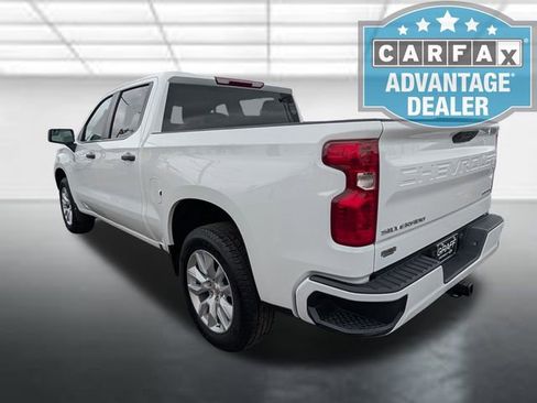 Used 2025 Chevrolet Silverado 1500 Custom RWD image 2