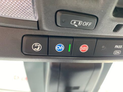 Used 2023 GMC Sierra 2500 AT4 w/ AT4 Premium Plus Package image 16