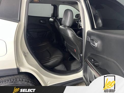 Used 2018 Jeep Compass Trailhawk w/ Leather Interior Group AWD/4WD image 13