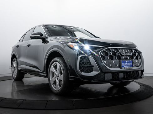 New 2025 Audi Q5 Premium Plus image 1