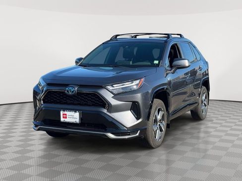 Used 2024 Toyota RAV4 SE w/ Weather & Moonroof Package AWD/4WD image 3