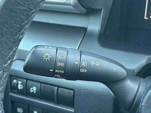 Used 2024 Toyota Tacoma SR5 w/ SR5 Upgrade Package AWD/4WD image 30